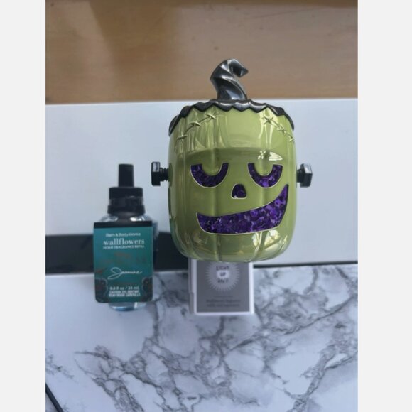 Frankenstein Pumpkin Wallflower Plug 2025+ Disney Jasmine Refill – NEW - Picture 2 of 2